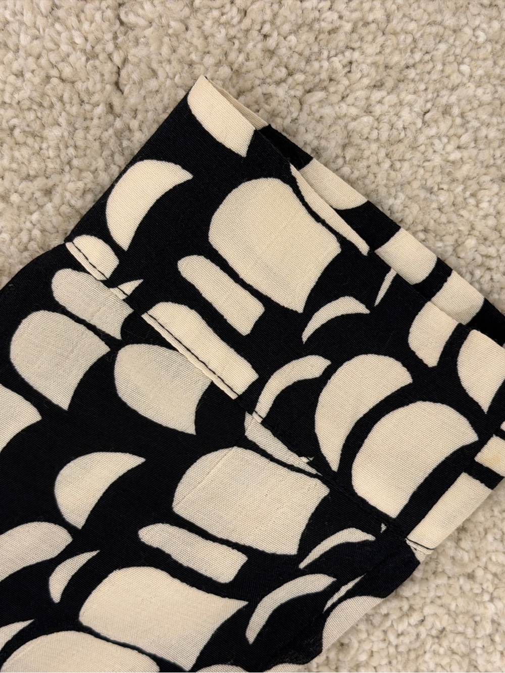 Zara Black and White Geometric Midi Dress - Picture 6 of 7